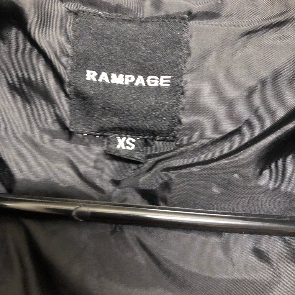 Winter Puffer Jacket - image 3